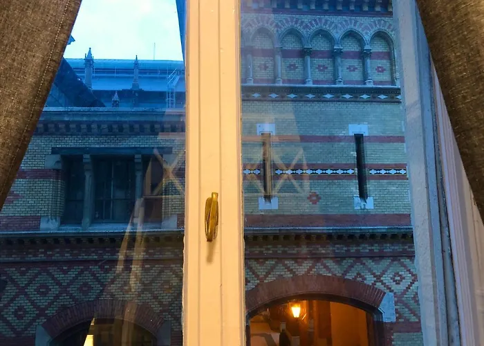 Zen Hostel By Central Market Budapest